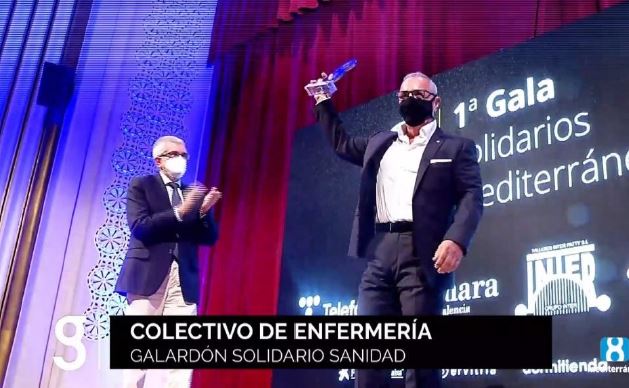 La 8 Mediterráneo Televisión entrega un premio a las/os enfermeras/os de la Comunidad Valenciana en su ‘1ª Gala Solidarios Mediterráneo’