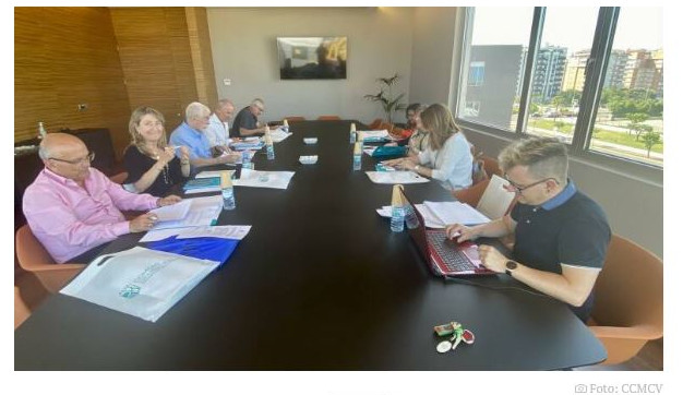 valencia plaza: El Consejo de Colegios de Médicos rechaza la propuesta para cubrir plazas de difícil cobertura